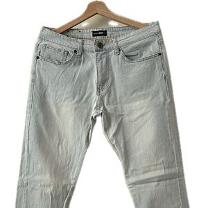 Fashion Nova Men's Light Wash Slim Jeans